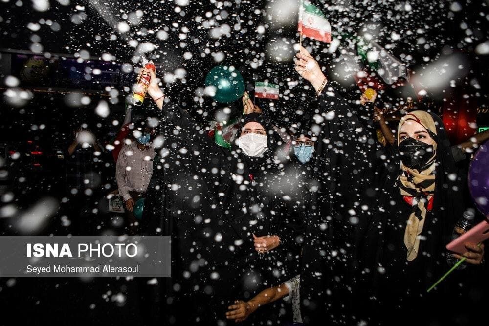جشن پیروزی طرفداران سیدابراهیم رئیسی در قم، تهران و مشهد