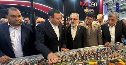 بازدید مدیرعامل بانک مسکن از غرفه‌های نمایشگاه کیش اینوکس ۲۰۲۵ در اولین روز
