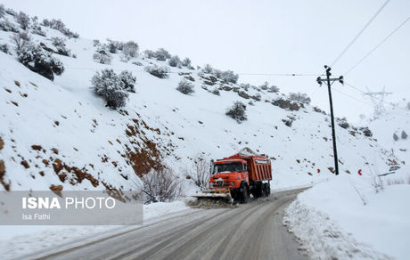 جاده‌های مواصلاتی سمیرم بازگشایی شدند
