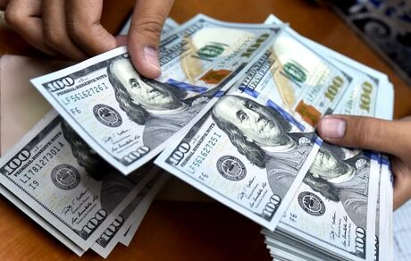قیمت دلار و یورو در ۲۷ مرداد