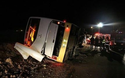 واژگونی اتوبوس در استان سمنان، ۳۴ مصدوم در پی داشت