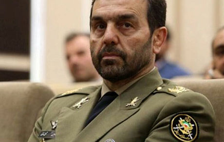 روز ارتش بصورت خودرویی برگزار می‌شود