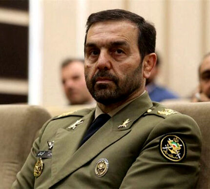 روز ارتش بصورت خودرویی برگزار می‌شود