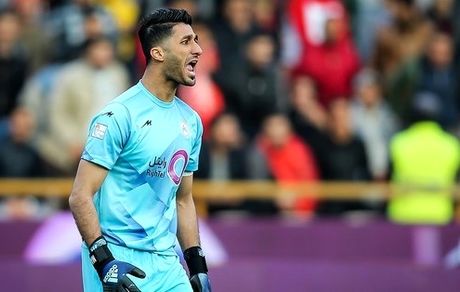 
مظاهری: با اطمینان می‌گویم تراکتور قهرمان می‌شود/ فوتبال ارزش فحاشی ندارد
