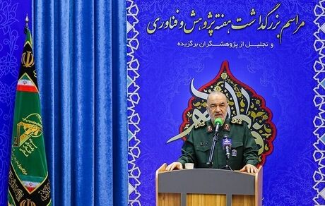 فرمانده کل سپاه پاسداران: فضای مجازی تنها راه باقی مانده برای دشمن است