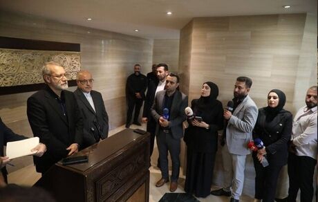 لاریجانی: آرزوی ما قوی و مستقل شدن کشورهای منطقه است / به کسی دستور نمی‌دهیم