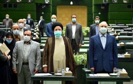به مناسبت روز مجلس، نشست مشترک مجلس شورای اسلامی و دولت برگزار شد