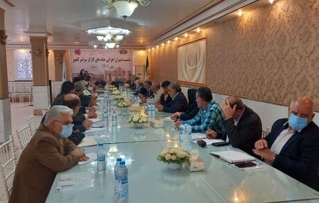 معاون دبیر کل خانه کارگر: مطالبات صنفی کارگران رنگ و بوی سیاسی نخواهد گرفت/سهام بانک رفاه به کارگران تعلق گیرد