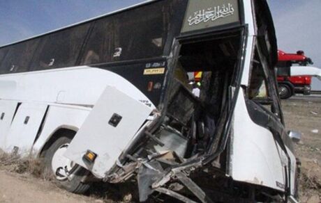 خروج اتوبوس از جاده در محور فردوس بشرویه / سه نفر مصدوم شدند