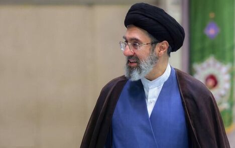 رهبر انقلاب: روزهای سابق که دشمن آرزوی بازگشت به آن دارد، هیچگاه تکرار نمی‌شود