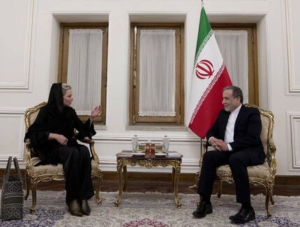 عراقچی: حزب‌الله به عنوان یک نیروی ریشه‌دار و مقتدر اثرگذاری خود را در عرصه تحولات لبنان حفظ کرده است