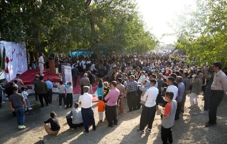پایان اولین جشنواره بادام و عسل در روستای گندآباد