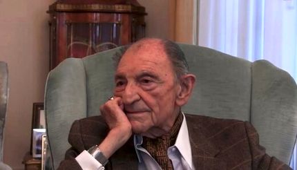 حمله توئیتری اردشیر زاهدی به رضا پهلوی: امثال او را خائن می دانم