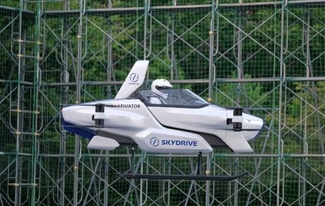 اولین آزمایش عمومی «خودرو پرنده تویوتا» انجام شد