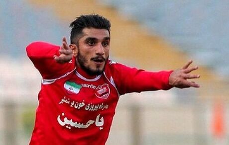 مدافع سابق پرسپولیس از فوتبال خداحافظی کرد