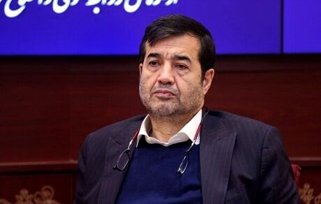 وزیر ورزش: مسابقات لیگ را در روز برگزار کنید
