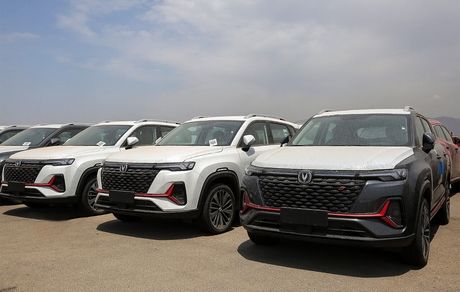 دولت، ۵۰ دستگاه از خودروهای خارجی با عمر حداکثر پنج سال برای وزارت خارجه وارد می‌کند