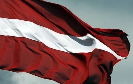 لتونی سطح روابطش را با روسیه کاهش داد