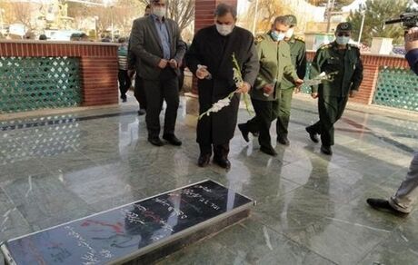 دولت‌های شخصی و جناحی سم مهلک اداره کشور است