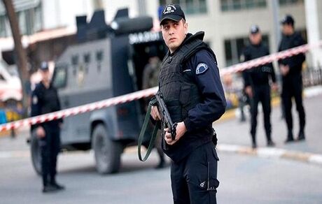 پلیس ترکیه، ۴۸ نفر را به اتهام سرقت اموال زلزله‌زدگان بازداشت کرد