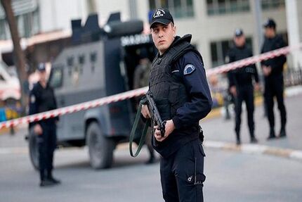 پلیس ترکیه، ۴۸ نفر را به اتهام سرقت اموال زلزله‌زدگان بازداشت کرد