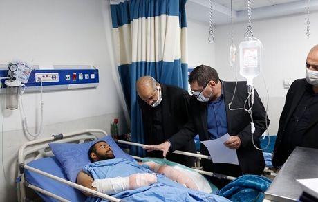 عیادت وزیر کشور از مجروحان فراجا در اغتششات اخیر