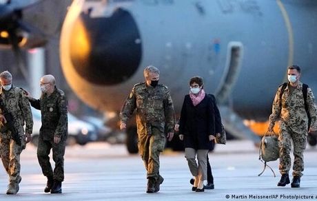 آلمان: گفتگو با طالبان به معنی به رسمیت شناختن حکومت آنها نیست