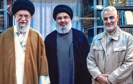 یک تصویر جدید و منتشر نشده از سردار سلیمانی و سید حسن نصرالله در کنار رهبر انقلاب