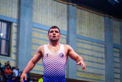 استقلال قم قهرمان لیگ برتر کشتی فرنگی شد