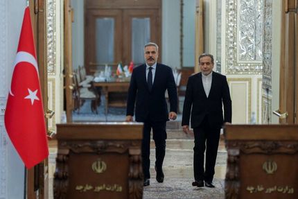 عراقچی: ایران موشکی به ترکیه شلیک نکرده است