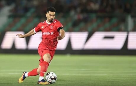عالیشاه در پرسپولیس می‌ماند