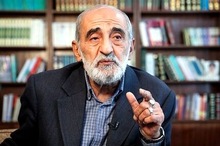 پیشنهاد حسین شریعتمداری به مردم عراق: سفارت آمریکا را اشغال کنید 