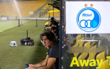 سرمربی استقلال، اولتیماتوم گرفت