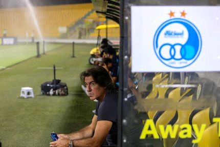 سرمربی استقلال، اولتیماتوم گرفت