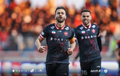 سفر به کانادا باعث لغو قرارداد سروش رفیعی با پرسپولیس شد