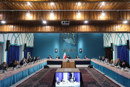 تاکید رئیس جمهور بر پیگیری حل مشکل آلاینده‌ها و گرد و غبار تا حصول نتیجه