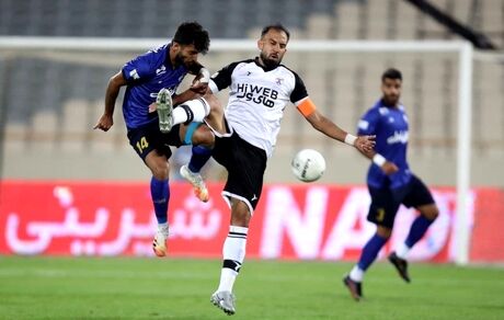 بازی استقلال و هوادار سرانجام لغو شد