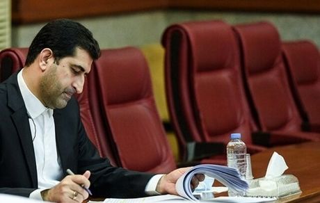 دادستان شهریار: پزشکی قانونی علت فوت نسرین قادری را مسمومیت ناشی از مصرف متانول اعلام کرده است