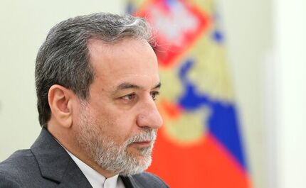 عراقچی: روسیه در جهت درست مطابق قوانین بین‌المللی قرار گرفته است