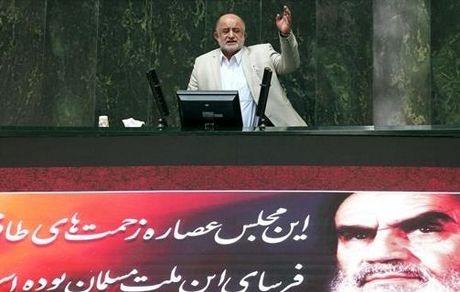 
عذرخواهی نماینده ارومیه به خاطر حواشی بازی ماشین‌سازی- پرسپولیس
