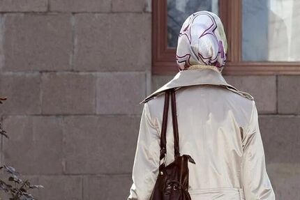اخراج یک معلم در بلژیک بدلیل خودداری از برداشت حجاب