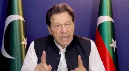 توییت عمران خان: پلیس خانه‌ام را محاصره کرده است