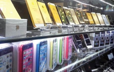 سال گذشته، ۳ میلیارد دلار موبایل وارد کشور شد