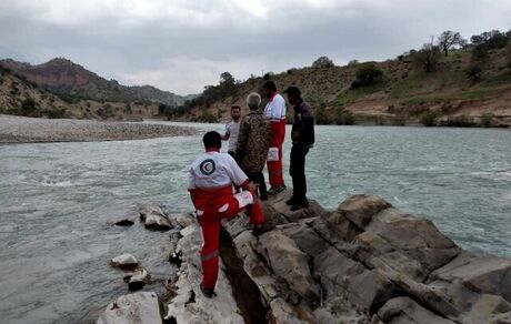 غرق شدن گردشگر ۳۸ ساله در زاینده رود