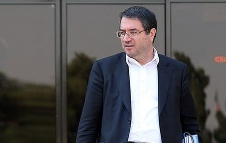 رحمانی: رئیس کل بانک مرکزی باید ثابت کند خودروسازان فشل هستند