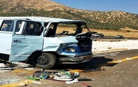 در تصادف سرویس مدرسه، ۱۱ دانش‌آموز دختر مهابادی مصدوم شدند