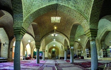 روزنامه اطلاعات: عده ای از مدافعان بازگشایی مساجد بدنبال تسویه حساب سیاسی هستند