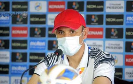 در گروه پنج، فقط پرسپولیس، واکسن کرونا نزده است