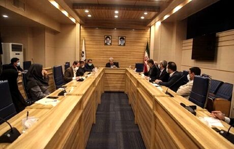 اثرات هزینه در بخش آموزش را در اقتصاد کشور نمی‌بینیم/فناوری را نمی‌توان خرید