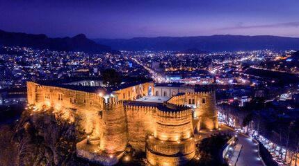 قلعه فلک‌الافلاک سه روز تعطیل شد